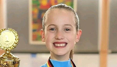 Katharina beim Steckenpferdpokal auf Platz 1